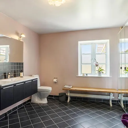 Semesterbostad Amazing In With Wifi Rudkøbing